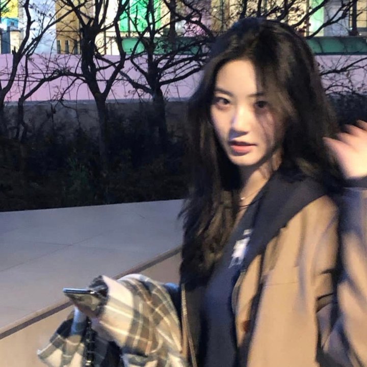 等爱的女神